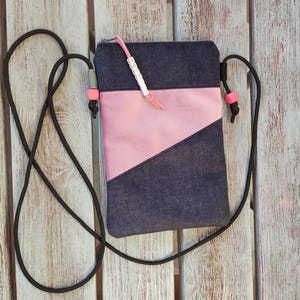 Samt Umhängetasche, Kleine Crossbody Tasche rosa grau, Handytasche mit Kordelschnur, samtige Damen Schultertasche, Handytasche mit Reißverschluss