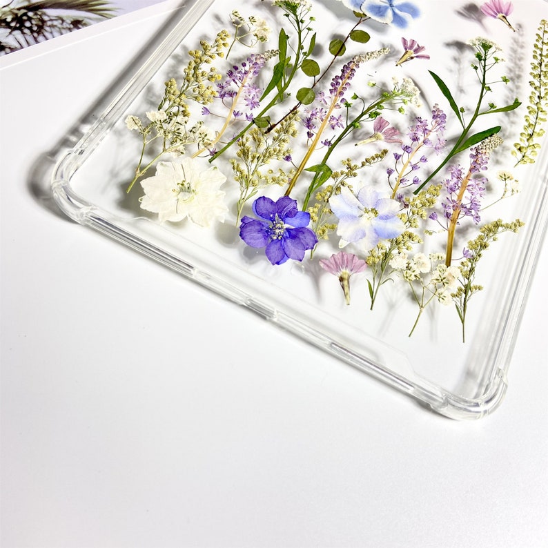 Natural real flower grass pressed flower clear bumper iPad case for iPad Pro 11 12.9 2022,iPad Air 5th Gen iPad 10th Gen iPad 9 10.2case image 4