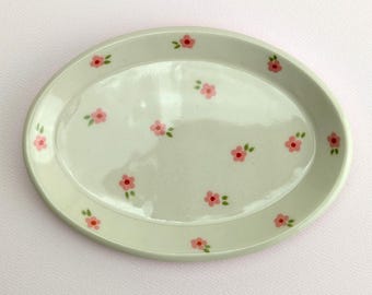 Handmade oval floral ceramic dish. Cute trinket ring tray. Pink flowers. Handpainted homeware. Small-batch ceramics. Hand-painted pottery.