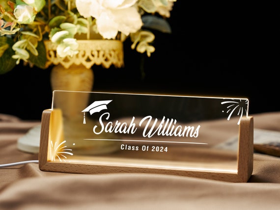 Targa In Legno Decorativa 'Class Of 2025' Per Laurea, 30x13.5 Cm, Nero E Oro, Regalo Di Congratulazioni