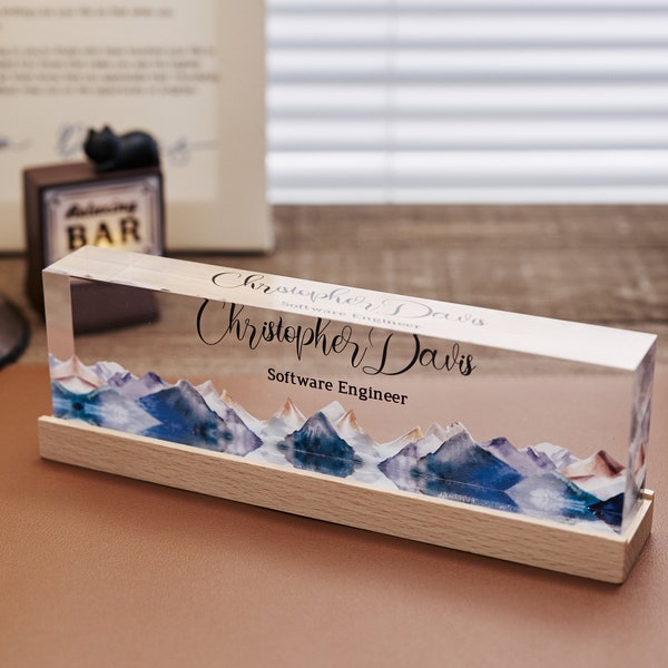 Personalisiertes Namensschild mit Holzsockel für Schreibtisch | Kundenspezifisches Büro-Dekor-Geschenk für Mitarbeiter, Blumen-Design auf klarem Acryl, Schreibtisch-Typenschild