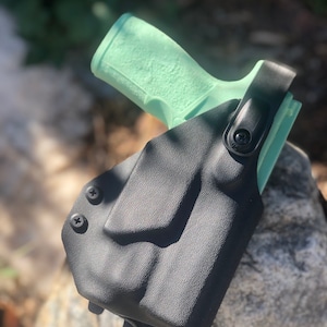SIG Sauer P365 Macro Kydex Holster: Level 2 Hood, Tek Mount, Flashlight Compatible