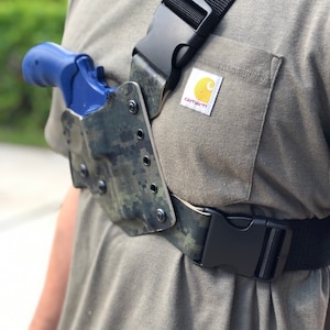 Smith and Wesson 686+ chest holster
