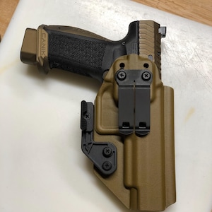 Canik TTI IWB Holster - Optic Cut - Flashlight Compatible - Adjustable Retention - Kydex Construction - Metal Clips