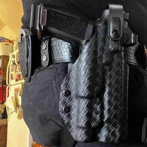 Level 2 Kydex duty drop holster for Glock 19/23  Leg strap included