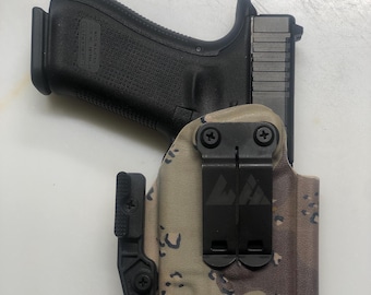 Glock 19/23 IWB Holster - Optic Cut - Flashlight Compatible - Adjustable Retention - Kydex Construction - Metal Clips