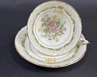 Tasse et soucoupe double mandat couronnement de la reine Elizabeth II Paragon A1456 1953