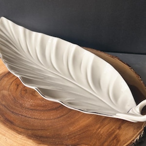 Lenox Porcelain Leaf Tray: Ivory & Gold Mid-Century Table Decor