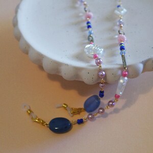 Beaded upcycled glasses chain