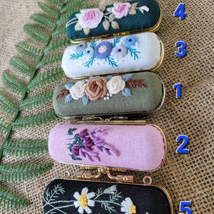 Embroidered lipstick holder, flower lipstick holder, handmade lipstick case, gift for her, beauty accessories