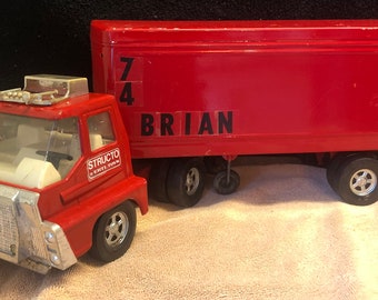 Vintage 1974 Structo pressed steel tractor and trailer toy