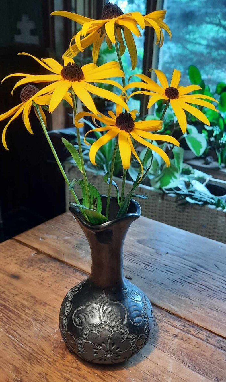 Mexico Dona Rosa Oaxara Black Ceramic Lace Cutout Pattern Vase, Mexican