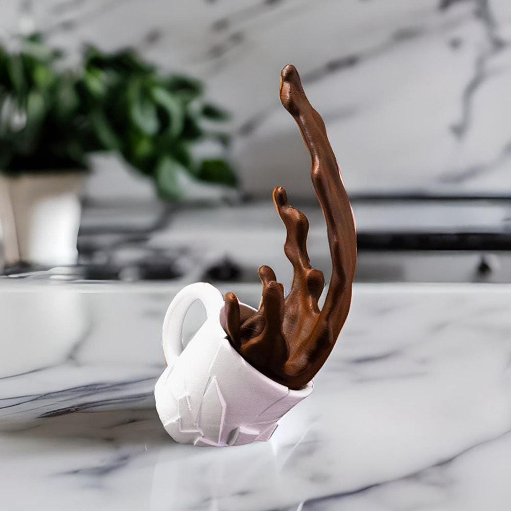 Tasse Café Suspendue Résine Déco | Illusion Café Débordant Pièce Or | Sculpture Humoristique Bureau Maison Cadeau