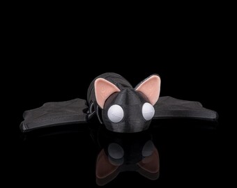 Articulated Cute Bat Figurine - 3D Printed Halloween Toy Keychain, Fantasy Desk Decor Gift for Kids, Gamers & Animal Lovers