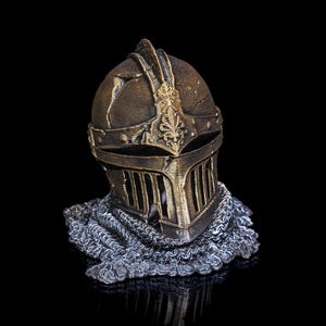 Lost Soul Krieger Statue Helm | Wachführer Umhang Krieger Ritter | Ornament Ritter Statue | Metall Kette Büro und Home Tisch Schreibtisch Decor
