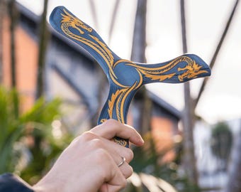 3 Wing Dragon Boomerang, Tri-Blade Boomerang Toy, Black Gold Dragon Outdoor Throwing Game, Fantasy Gift for Boomerang Lovers