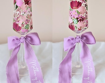 Hand Painted Floral Champagne Flute |Personalized Bridal Party Glass | Custom Bridesmaid gift | pink and purple wedding glass