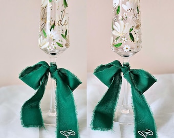 Hand Painted Floral Champagne Flute |Personalized Bridal Party Glass | Custom Bridesmaid gift | Classic Bridesmaid or Bride Glassware