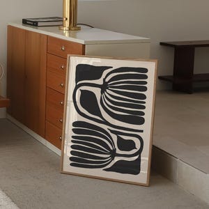 Abstrakt skandinavisk blomma, svart och beige nordisk inredning, konsttryck med organiska former, modernt motiv från mitten av århundradet, botanisk väggkonst, utskrivbar konst bild 5