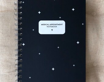 Cahier pour rendez-vous chez le médecin : notes de rendez-vous, résultats de tests et médicaments au même endroit. Carnet de santé. Couverture ciel étoilé.