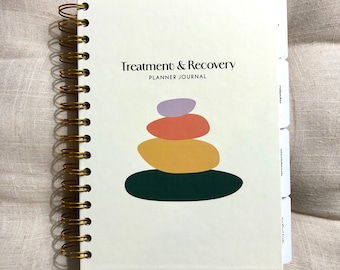 PLANIFICATEUR DE TRAITEMENT DU CANCER : gérez les programmes, les effets secondaires, prenez des notes, suivez votre humeur et bien plus encore. Personnalisez la 1ère page à l'intérieur. Couverture Zen Stone