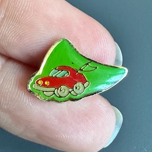 Cute Vintage Mini red Racing Car enamel lapel pin badge brooch