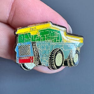 Dart Dump Truck construction digger enamel lapel pin badge