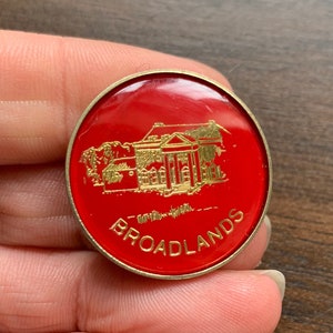 Vintage Broadlands Country Manor House English lapel Pin badge