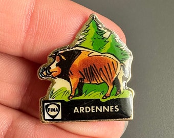 Vintage FINA Ardennes jabalí bosque turismo francés esmalte solapa Pin broche insignia