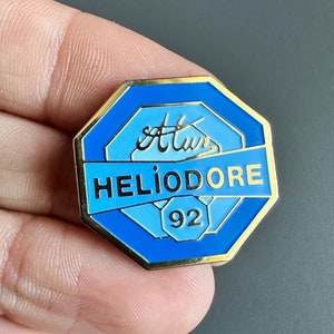 Atur Heliodore 92 diamonte rhinestone gem gemstone enamel lapel pin badge brooch
