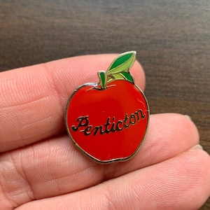 Vintage Penticton British Columbia Canada Red Apple enamel lapel Pin badge