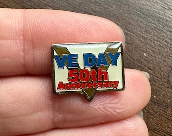 VE Day 50th Anniversary 8th May 1995 Victory in Europe enamel lapel pin badge brooch