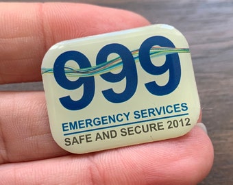 2012 Servizi di emergenza 999 Distintivo spilla sicuro e protetto - Giochi olimpici di Londra
