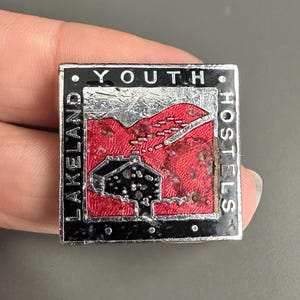 Vintage 1960s Lakeland Youth Hostels Association enamel lapel pin badge brooch