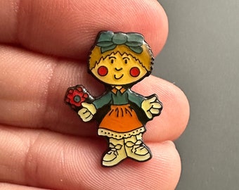 Vintage 1998 Magic Roundabout Florence Girl Cartoon Character enamel lapel pin badge brooch