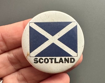 Vintage Scotland Scottish Flag button lapel Pin Badge