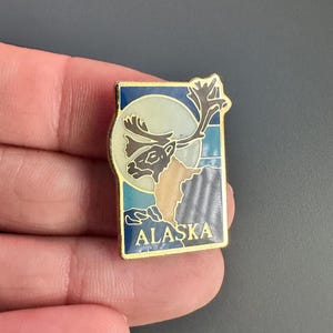 Pin de solapa esmaltado con forma de alce de cornamenta de Alaska, estado de EE. UU.