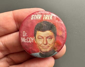 1969 Star Trek Dr. McCOY original Kelloggs Sugar Smacks button lapel pin badge