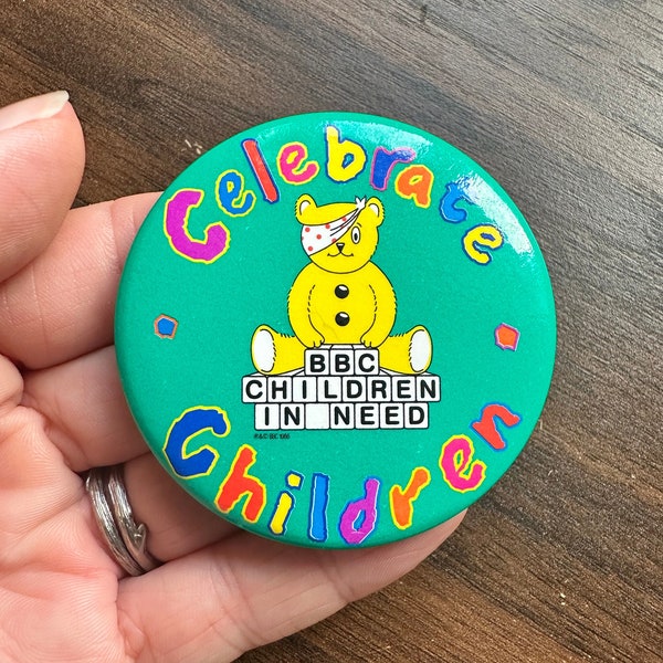 1986 BBC Children in Need - Celebrate Children - broche bouton badge vintage