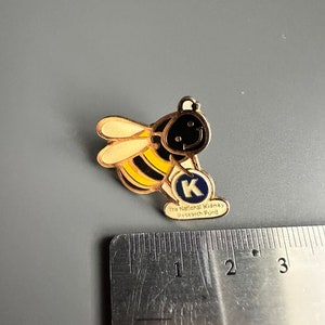 Bee Flying insect The National Kidney Research fund charity enamel lapel pin badge brooch image 4