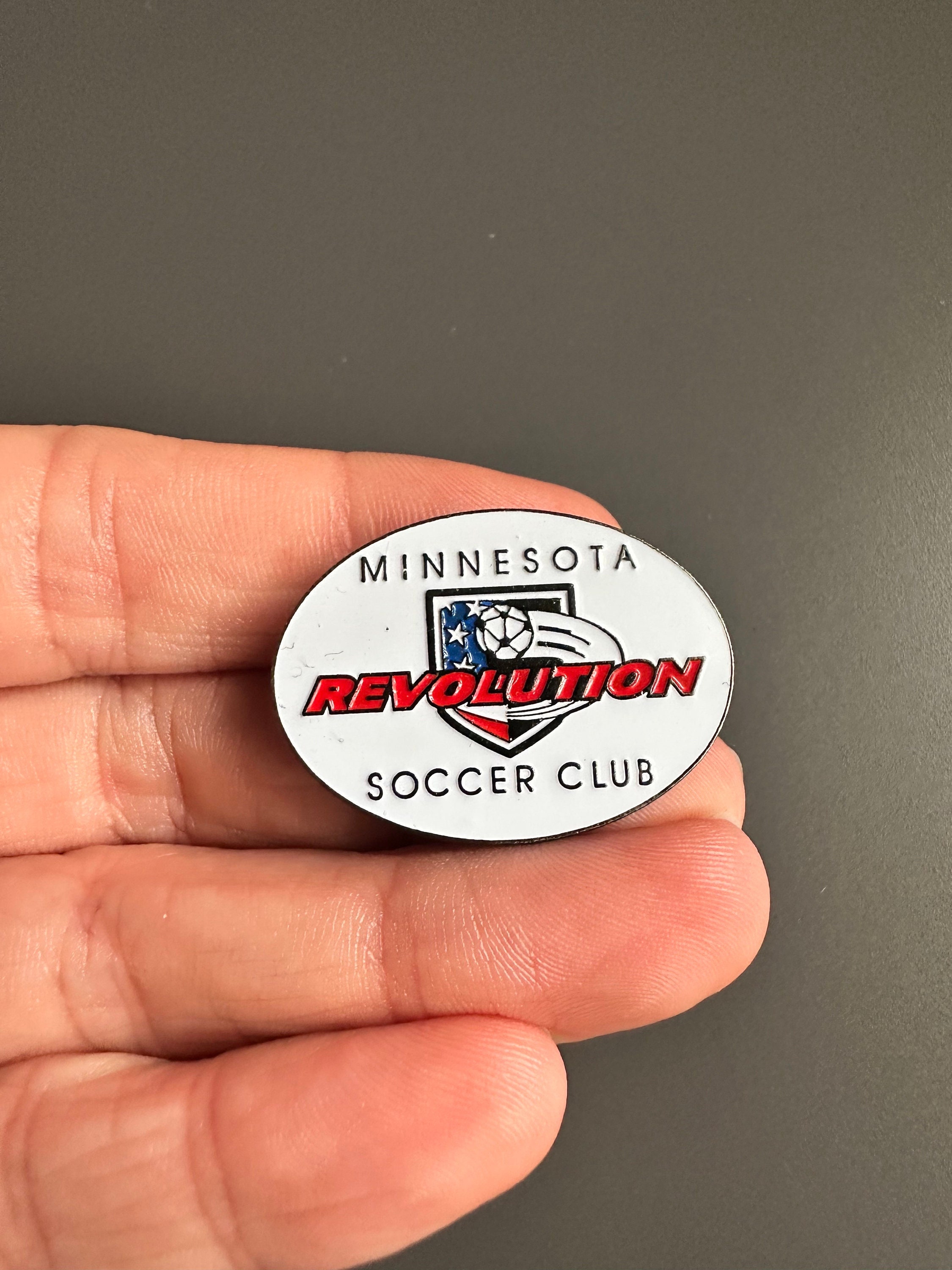 ミネソタ レボリューション サッカー クラブ フットボール エナメル