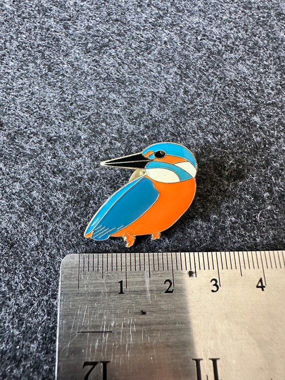 Common Kingfisher British bird enamel lapel pin b… - image 4