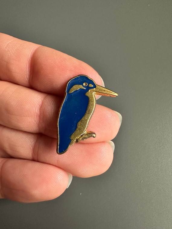 Common Kingfisher British bird enamel lapel pin ba