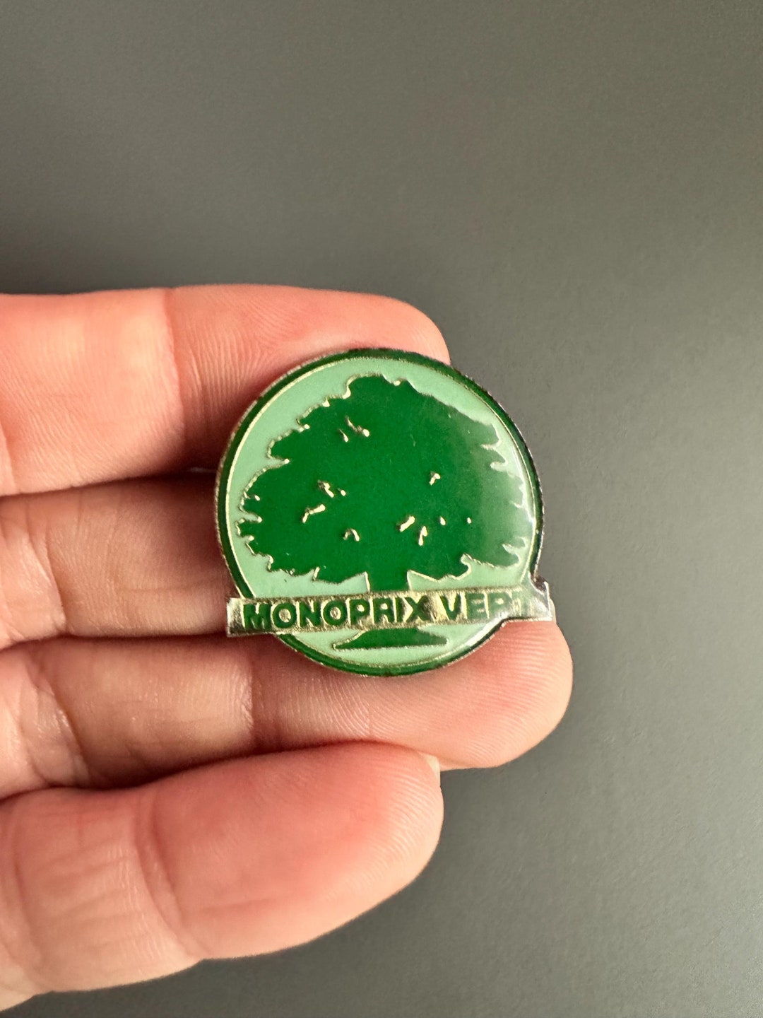 Monoprix vert Produits écologiques Arbre vert France Broche