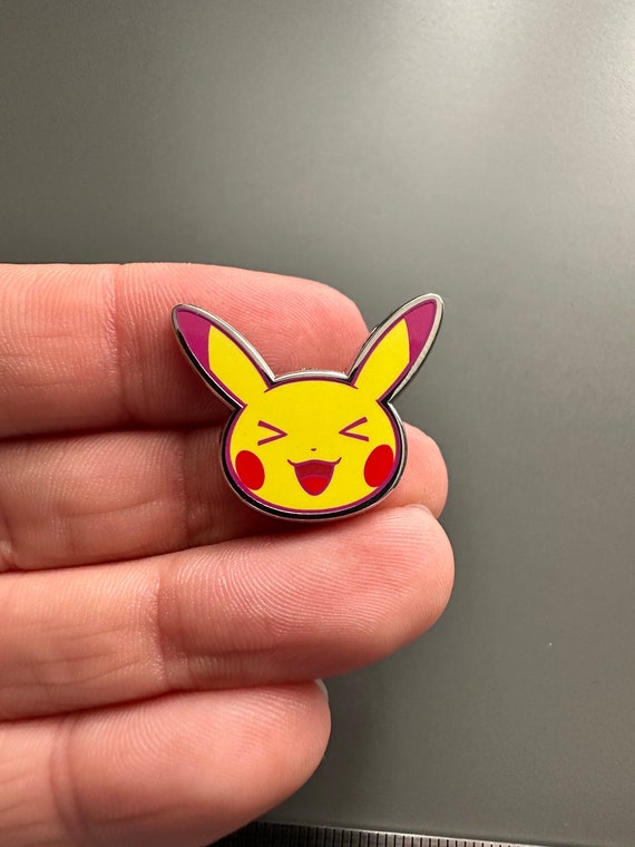 Pokèmon Official Pikachu Mini Pin TCG enamel lape… - image 1