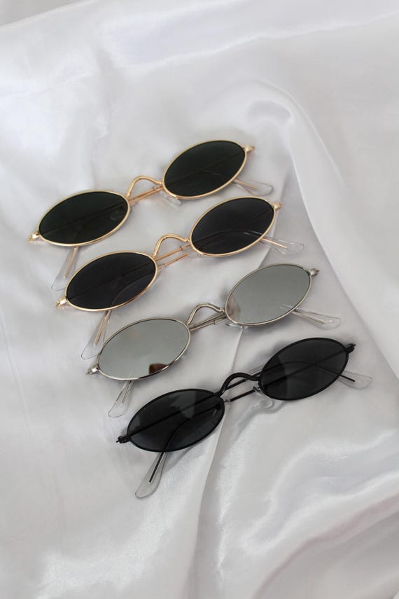 XOXO MINI OVAL Sunglasses | Fashion Sunglasses | Womens  display picture 3