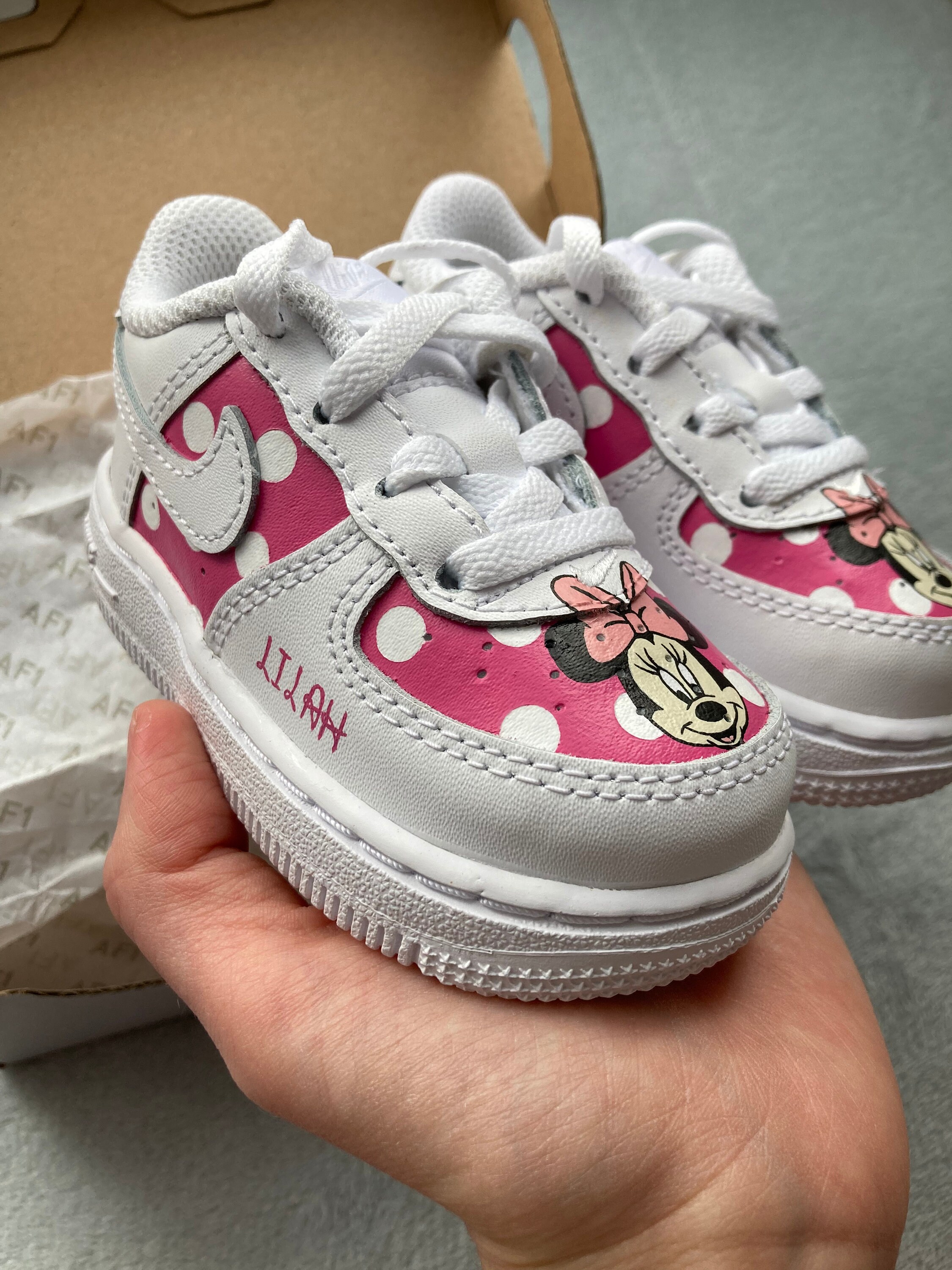 minnie mouse air force 1