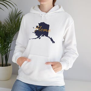 Alaska ist meine Heimat Unisex Hoodie, Alaska Karte Gemütliches Sweatshirt aus Baumwoll-Polyester-Mischung - Unisex Heavy Blend, Geschenk für Alaska, Alaskan Pride