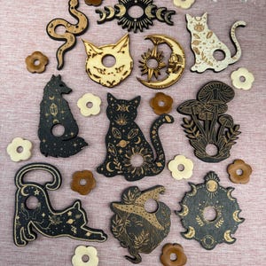 1ct Wooden Sphere Stand YOU CHOOSE - Cat, Wolf, Snake, Mushroom, Moth, Witch, Moon, Flower