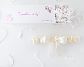 Ivory Bridal Garter with Bow in Pink Gift Box